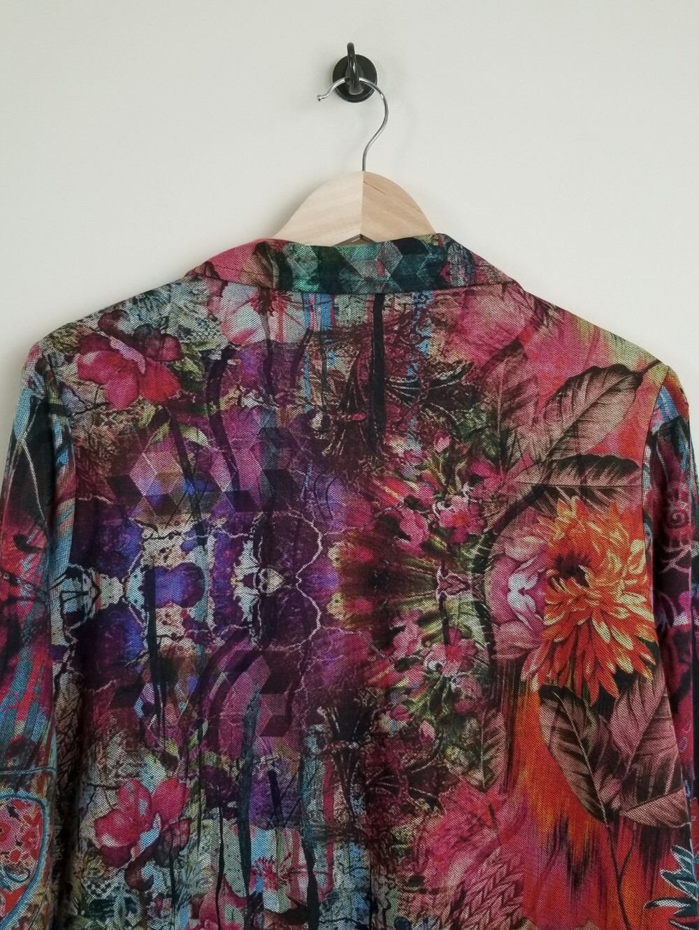 NorthStyle Long Sleeve Top Size Medium - Picture 6 of 9